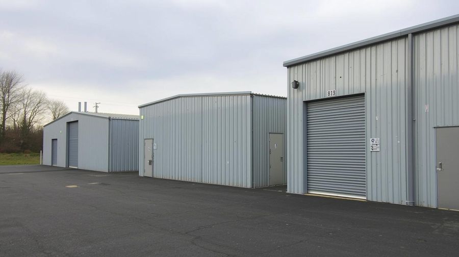 light-industrial-units-&-storage-lock-ups.jpg