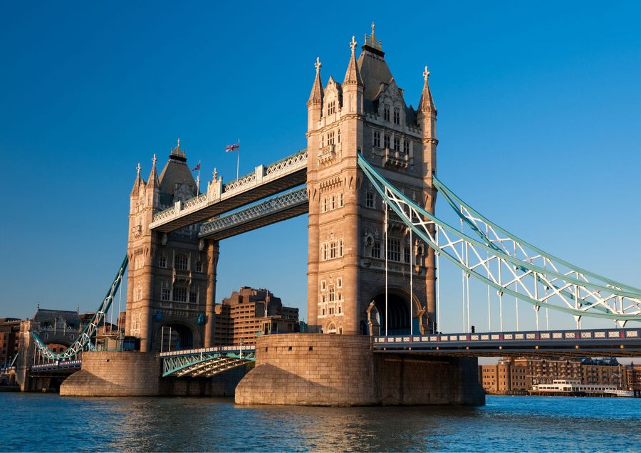 london-bridge-min.jpg