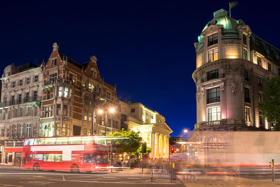 london-min.jpg
